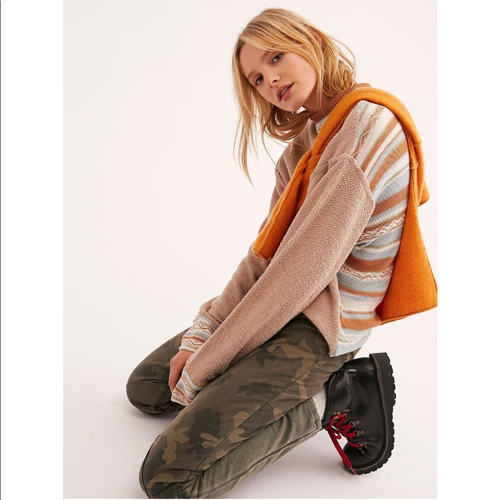 Free People BRAND NEW Textured Chalet Pullover